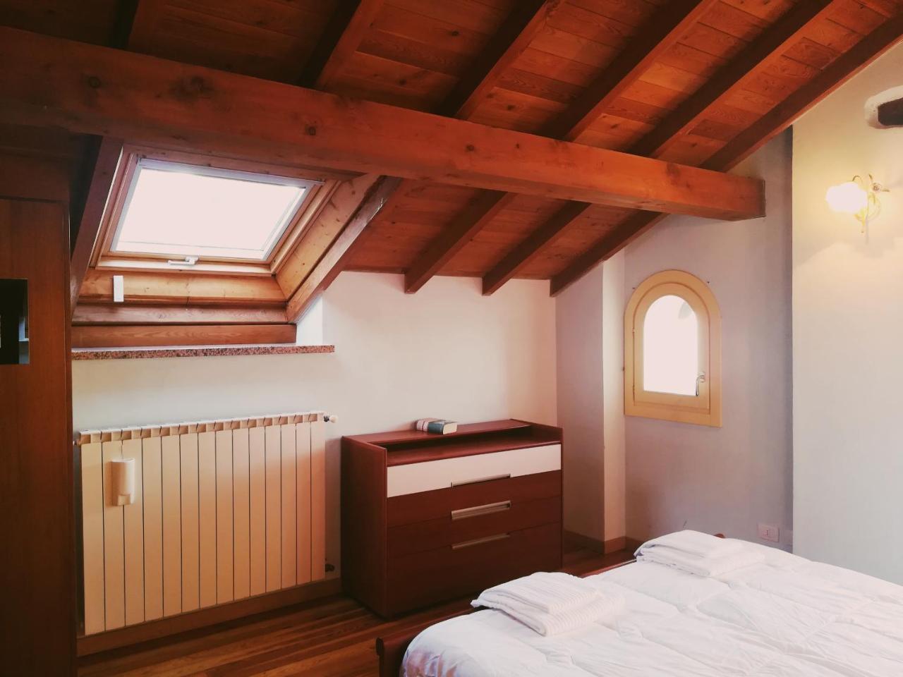 Villetta Romantica Verbania Esterno foto
